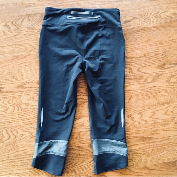 Under Armour Capri Leggings - Picture 3 of 3